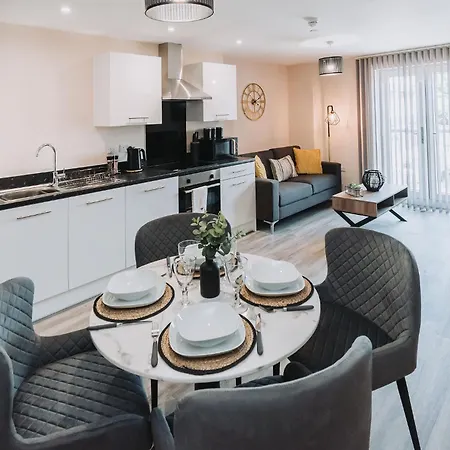 Ideal Lodgings Near Old Trafford Manchester Room photo