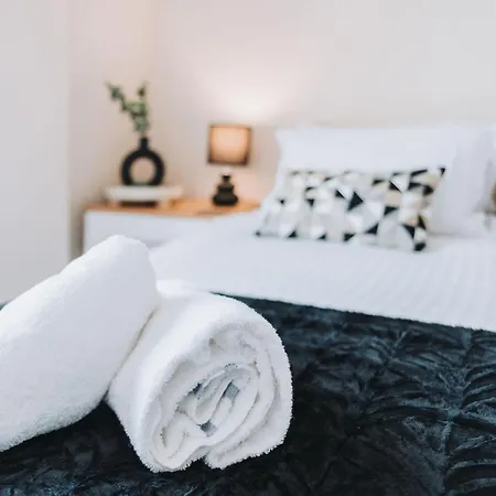 Ideal Lodgings Near Old Trafford Manchester Room photo