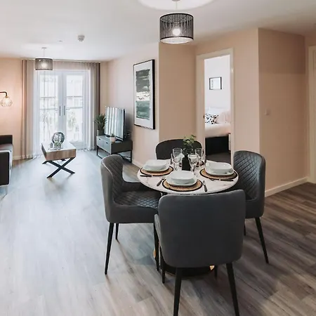 Ideal Lodgings Near Old Trafford Manchester Room photo