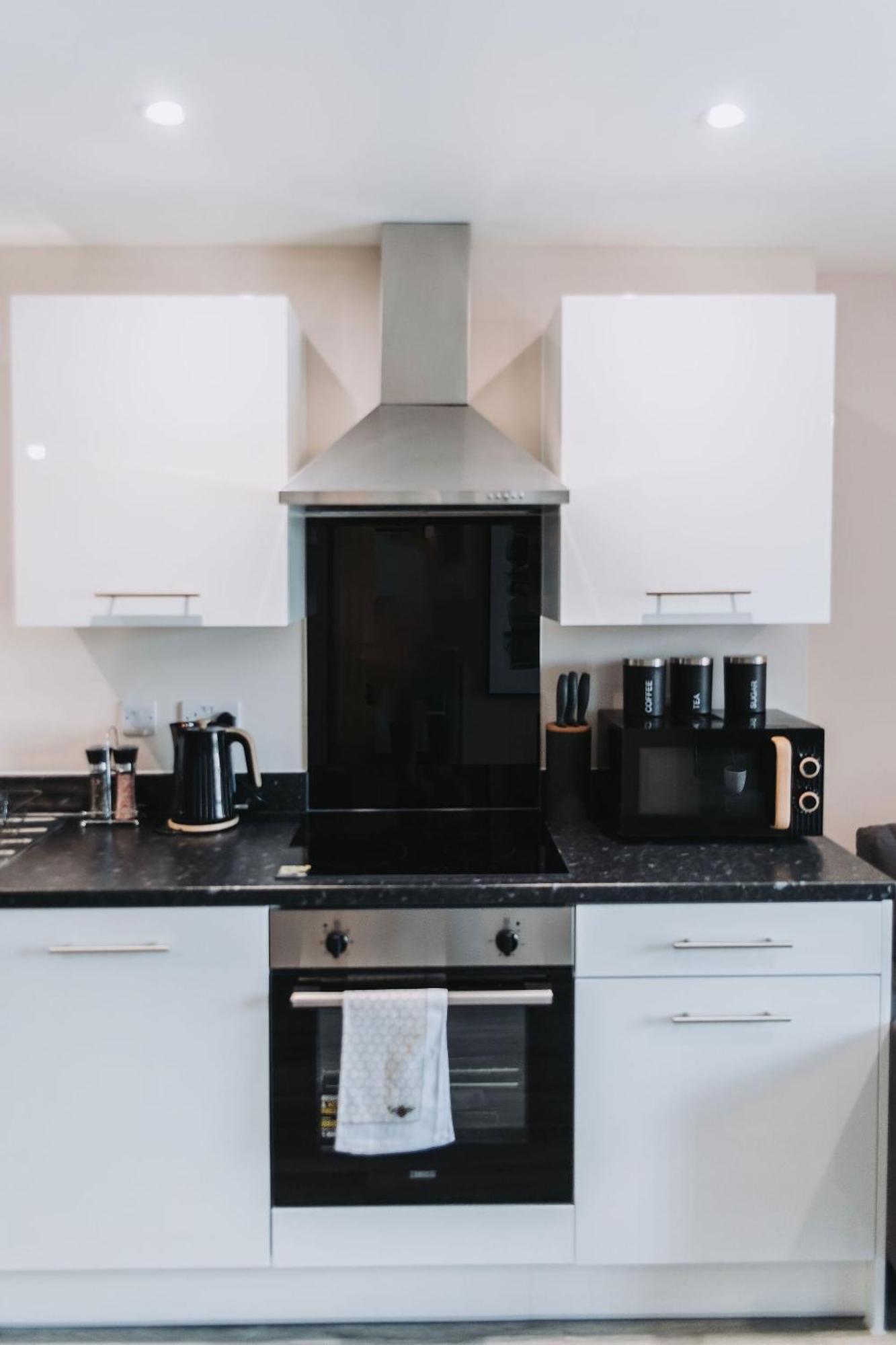 Ideal Near Old Trafford Apartment